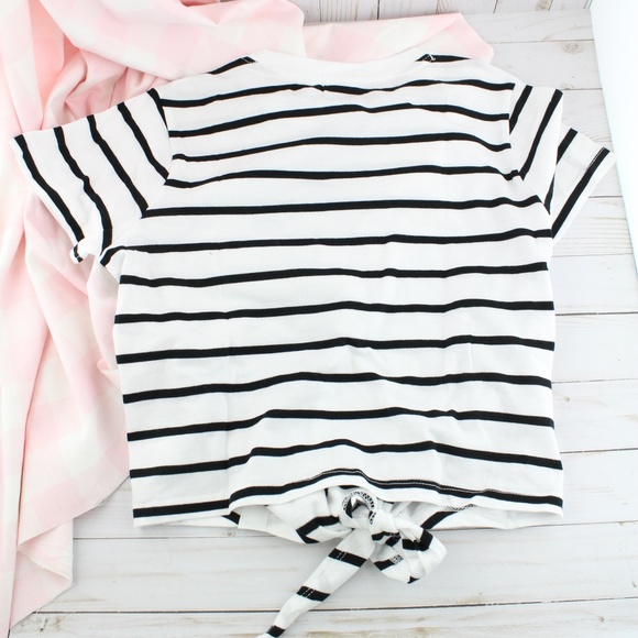 Disney Genie "Hey Girl" Tie Hem Crop Top - Picture 6 of 6